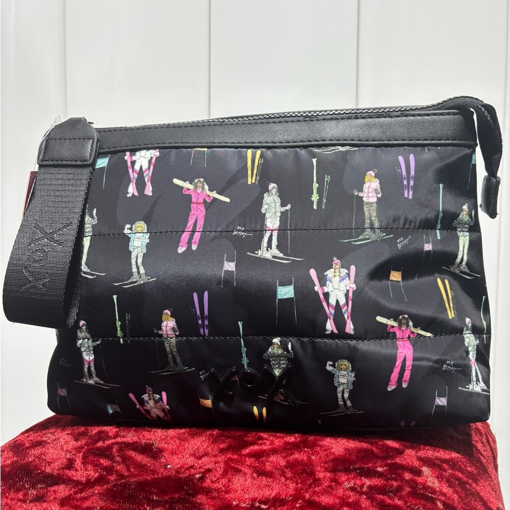 NWT Betsy Johnson make-up/cosmetic bag